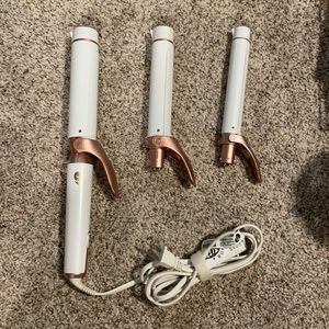 T3 Twirl Trio Interchangeable clip curling Iorn